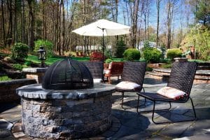 Read more about the article Why April Is Ideal for Planning Your Outdoor Living Spaces